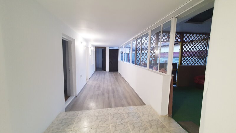 Sectorul 5, Str. Flautului, excelent conectata, zona linistita, casa.