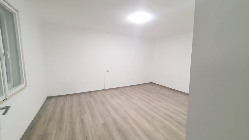 Sectorul 5, Str. Flautului, excelent conectata, zona linistita, casa.